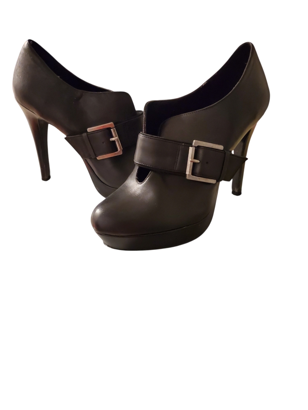 Classic Black High-Heel with Buckle Strap